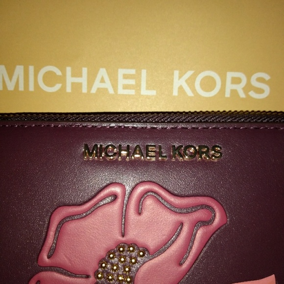 Michael Kors wallet - Picture 4 of 6